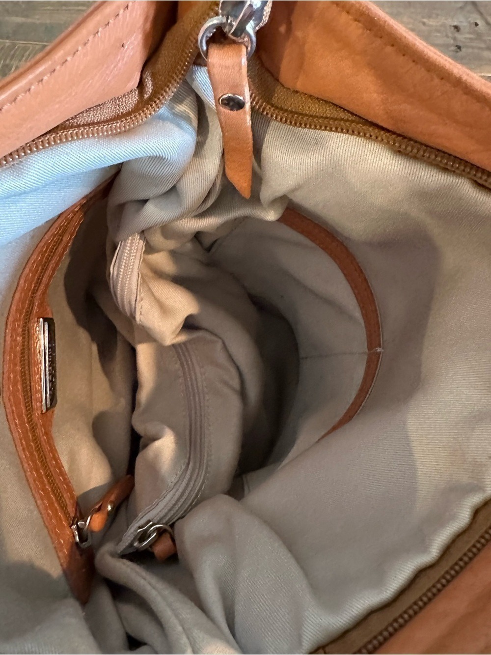 Valentina Genuine Leather Made in Italy Convertible Bag - Picture 3 of 4